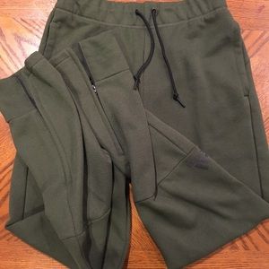 Adidas sweatpants (army green)